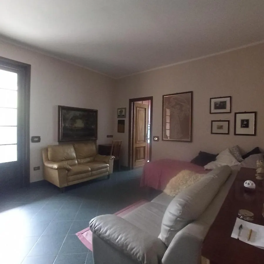 Villa Casa Vincenzo 130 Mq Con Portico Ed Ingresso Esclusivo Dal Giardino à Felino