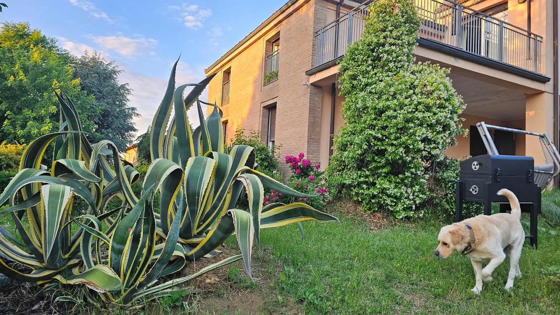 Hébergement de vacances Villa Casa Vincenzo 130 Mq Con Portico Ed Ingresso Esclusivo Dal Giardino à Felino Italie