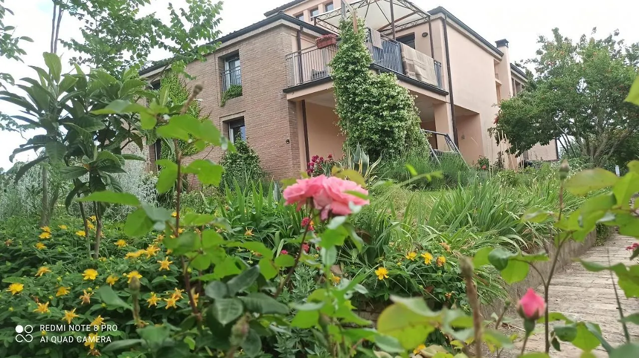 Casa Vincenzo 130 Mq Con Portico Ed Ingresso Esclusivo Dal Giardino Villa Felino