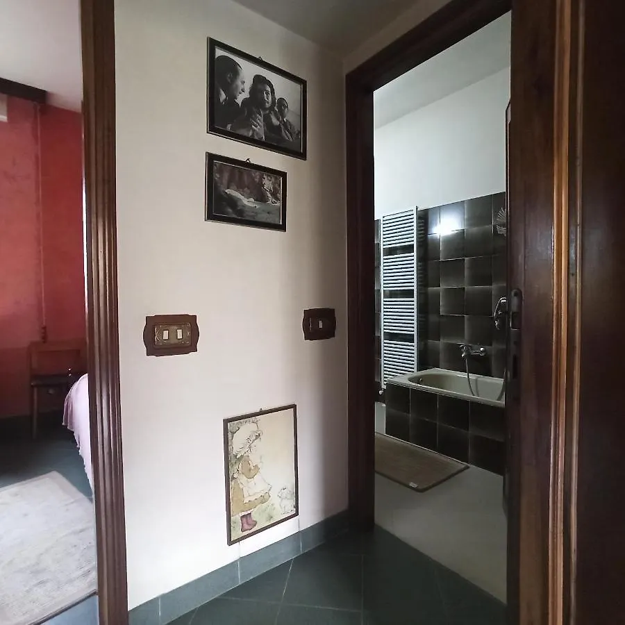Holiday home Casa Vincenzo 130 Mq Con Portico Ed Ingresso Esclusivo Dal Giardino Villa Felino