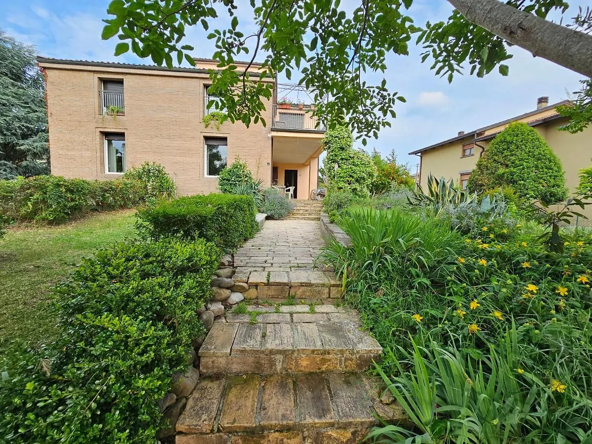 Villa Casa Vincenzo 130 Mq Con Portico Ed Ingresso Esclusivo Dal Giardino Felino Ferienhaus